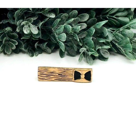 Vintage Gold-Toned Rectangular Tie Clip With Black Bow Tie Design - Picture 2 of 4